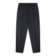 Heren Broeken APC PANTALON PIETER.DARK NAVY. Direct leverbaar uit de webshop van www.vipshop.nl/.