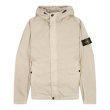 Heren Jassen Stone Island 4100092 S0A23.V0095 - SAND. Direct leverbaar uit de webshop van www.vipshop.nl/.