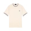 Heren T-shirts Fred Perry M8679.S64 - ECRU. Direct leverbaar uit de webshop van www.vipshop.nl/.