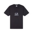 Heren T-shirts CP Company CMTS106A.TOTAL ECLIPSE -. Direct leverbaar uit de webshop van www.vipshop.nl/.